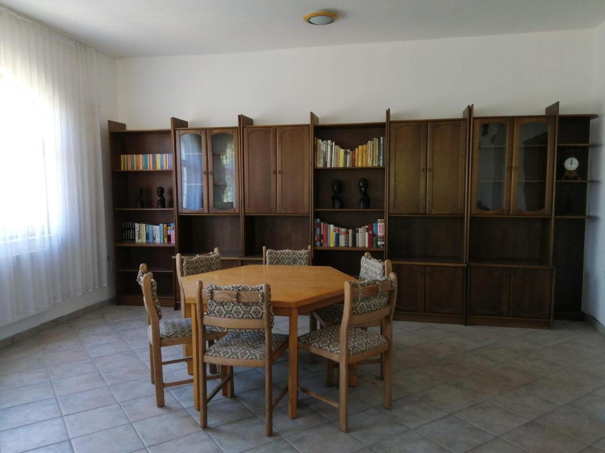 Ságvár Gesztenye Vendeghaz מראה חיצוני תמונה